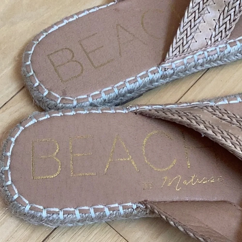 BEACH by Matisse hightide slide on sandals, espadrille flats. Women’s size 8